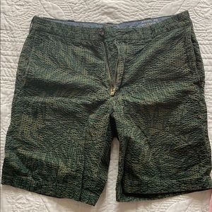 J. Crew 9" stretch seersucker short